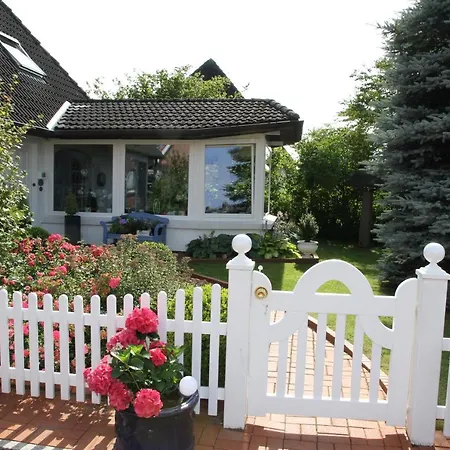 בית הארחה Gaestehaus Gudrun 3*